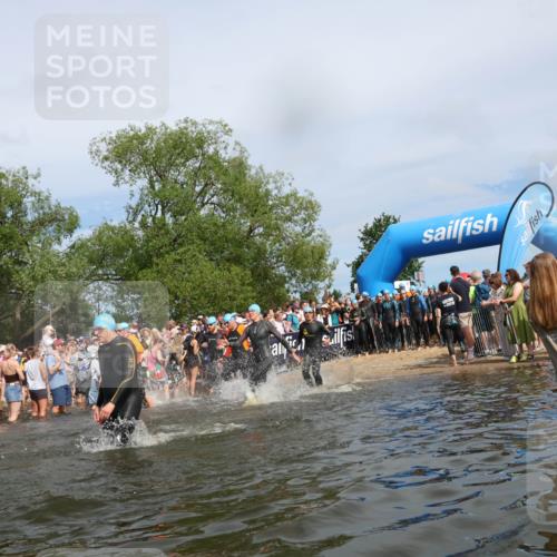 21.06.2026 - Viking Triathlon Michael Strokosch http://msf.ph/oto/9842858 21.06.2026 10:05:27 Schwimmen 33, 86, 88, 230, 302, 308, 330, 331, 341, 414, 452, 459, 472, 493, 632 meine-sportfotos.de
