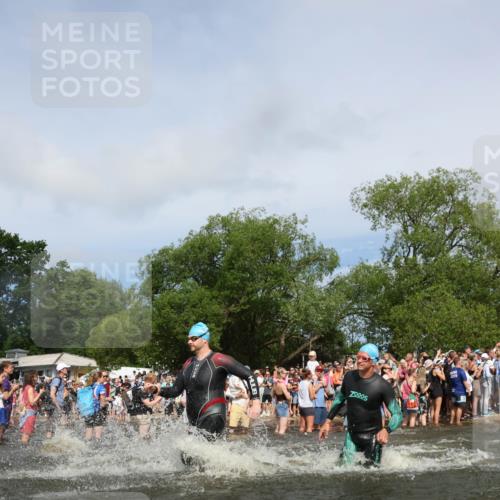 21.06.2026 - Viking Triathlon Michael Strokosch http://msf.ph/oto/9842910 21.06.2026 10:05:51 Schwimmen 45, 78, 156, 160, 183, 193, 282, 316, 393, 498, 505, 528, 563, 567, 578 meine-sportfotos.de