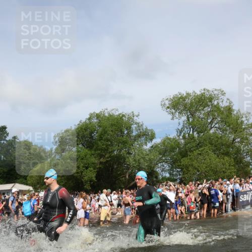 21.06.2026 - Viking Triathlon Michael Strokosch http://msf.ph/oto/9842911 21.06.2026 10:05:51 Schwimmen 45, 78, 156, 160, 183, 193, 282, 316, 393, 498, 505, 528, 563, 567, 578 meine-sportfotos.de