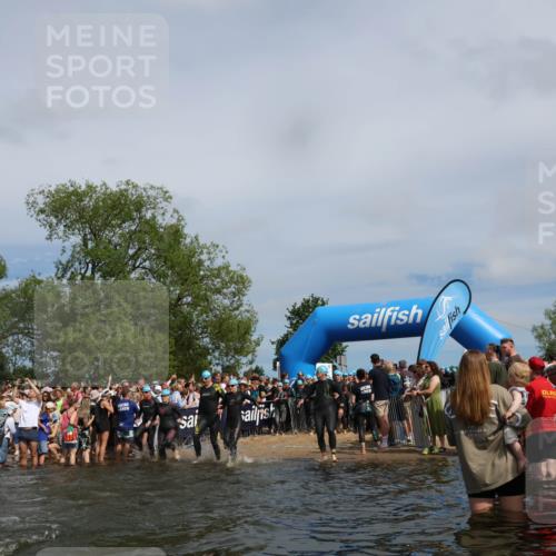 21.06.2026 - Viking Triathlon Michael Strokosch http://msf.ph/oto/9842915 21.06.2026 10:05:52 Schwimmen 45, 78, 156, 160, 183, 193, 282, 316, 393, 498, 505, 528, 563, 567, 578 meine-sportfotos.de