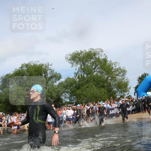21.06.2026 - Viking Triathlon Michael Strokosch http://msf.ph/oto/9842931 21.06.2026 10:05:58 Schwimmen 78, 91, 93, 156, 160, 183, 193, 259, 261, 282, 443, 498, 505, 563, 567 meine-sportfotos.de