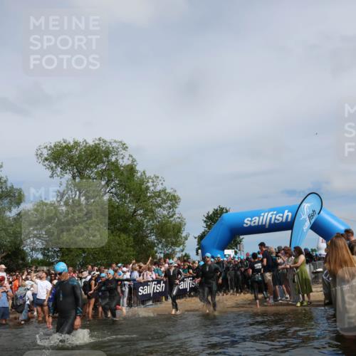 21.06.2026 - Viking Triathlon Michael Strokosch http://msf.ph/oto/9842947 21.06.2026 10:06:03 Schwimmen 91, 93, 147, 156, 173, 185, 259, 261, 273, 282, 405, 443, 498, 505, 563 meine-sportfotos.de