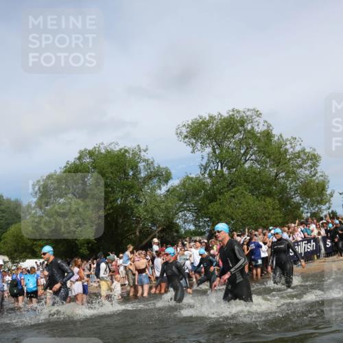 21.06.2026 - Viking Triathlon Michael Strokosch http://msf.ph/oto/9842971 21.06.2026 10:06:11 Schwimmen 41, 147, 153, 162, 173, 185, 190, 248, 273, 368, 378, 405, 479, 541, 550 meine-sportfotos.de