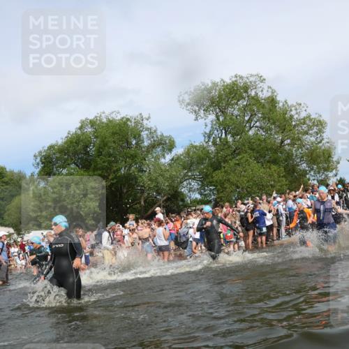 21.06.2026 - Viking Triathlon Michael Strokosch http://msf.ph/oto/9842981 21.06.2026 10:06:15 Schwimmen 41, 153, 162, 184, 190, 248, 274, 312, 368, 378, 479, 533, 541, 550, 603 meine-sportfotos.de