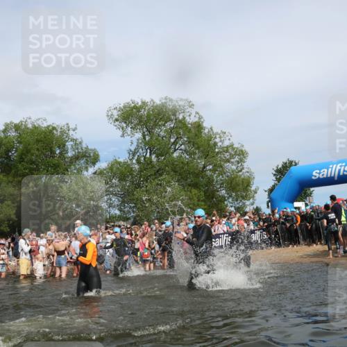 21.06.2026 - Viking Triathlon Michael Strokosch http://msf.ph/oto/9842991 21.06.2026 10:06:19 Schwimmen 41, 85, 153, 162, 184, 190, 248, 274, 312, 368, 378, 479, 489, 522, 533, 539, 541, 550, 577, 603 meine-sportfotos.de
