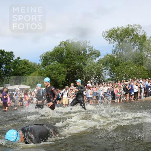 21.06.2026 - Viking Triathlon Michael Strokosch http://msf.ph/oto/9843007 21.06.2026 10:06:25 Schwimmen 56, 72, 85, 184, 188, 212, 274, 312, 415, 489, 522, 533, 539, 577, 603 meine-sportfotos.de