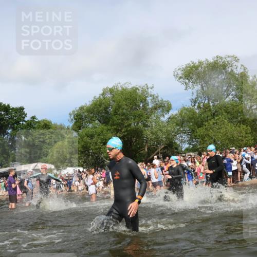 21.06.2026 - Viking Triathlon Michael Strokosch http://msf.ph/oto/9843029 21.06.2026 10:06:33 Schwimmen 56, 72, 85, 151, 177, 188, 212, 415, 445, 522, 539, 577, 616, 619 meine-sportfotos.de