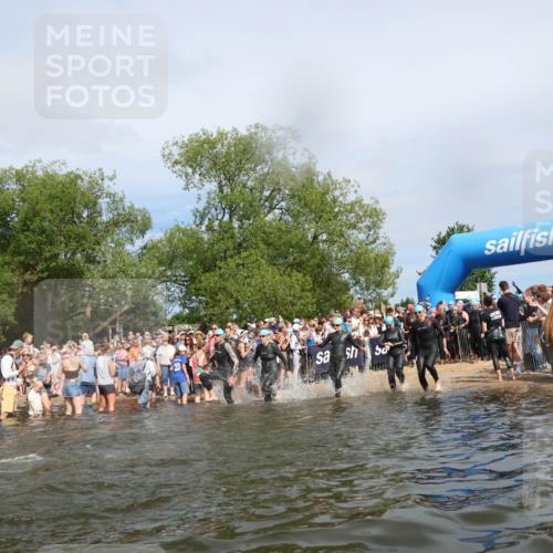 21.06.2026 - Viking Triathlon Michael Strokosch http://msf.ph/oto/9843038 21.06.2026 10:06:38 Schwimmen 56, 138, 151, 177, 188, 206, 260, 321, 326, 429, 444, 445, 616, 619 meine-sportfotos.de