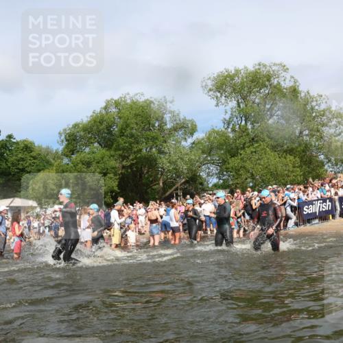 21.06.2026 - Viking Triathlon Michael Strokosch http://msf.ph/oto/9843071 21.06.2026 10:06:50 Schwimmen 54, 166, 245, 310, 429, 444, 449, 464, 495, 609, 615, 618, 638, 641, 668 meine-sportfotos.de