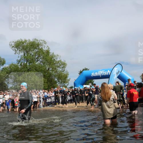 21.06.2026 - Viking Triathlon Michael Strokosch http://msf.ph/oto/9843089 21.06.2026 10:06:57 Schwimmen 54, 60, 94, 123, 166, 245, 310, 314, 345, 449, 464, 495, 609, 615, 668 meine-sportfotos.de