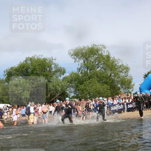 21.06.2026 - Viking Triathlon Michael Strokosch http://msf.ph/oto/9843107 21.06.2026 10:07:03 Schwimmen 37, 54, 60, 69, 94, 123, 289, 307, 314, 329, 345, 369, 449, 555, 615, 668 meine-sportfotos.de