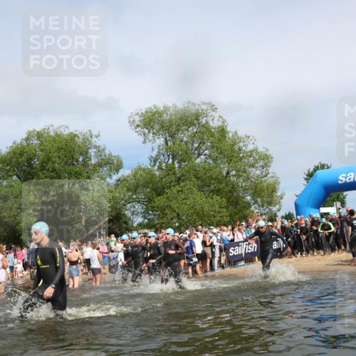 21.06.2026 - Viking Triathlon Michael Strokosch http://msf.ph/oto/9843122 21.06.2026 10:07:09 Schwimmen 37, 69, 116, 135, 289, 307, 329, 345, 369, 390, 470, 483, 523, 555, 574, 662 meine-sportfotos.de