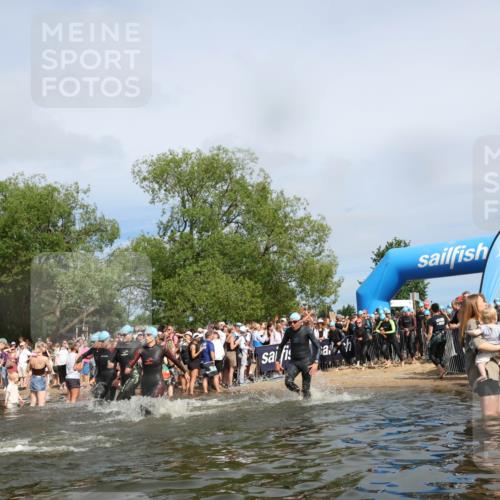21.06.2026 - Viking Triathlon Michael Strokosch http://msf.ph/oto/9843123 21.06.2026 10:07:09 Schwimmen 37, 69, 116, 135, 289, 307, 329, 345, 369, 390, 470, 483, 523, 555, 574, 662 meine-sportfotos.de