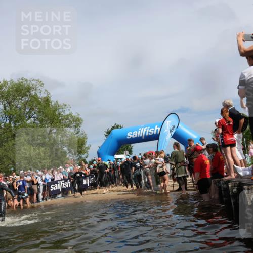 21.06.2026 - Viking Triathlon Michael Strokosch http://msf.ph/oto/9843161 21.06.2026 10:07:26 Schwimmen 76, 107, 115, 158, 163, 209, 253, 401, 403, 469, 510, 540, 605, 624, 659 meine-sportfotos.de