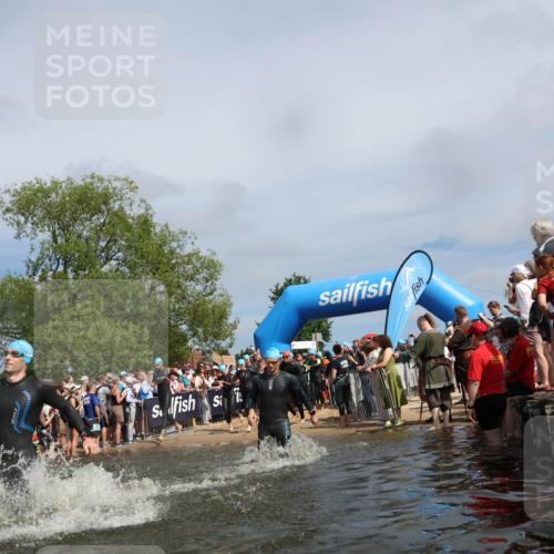 21.06.2026 - Viking Triathlon Michael Strokosch http://msf.ph/oto/9843173 21.06.2026 10:07:31 Schwimmen 24, 76, 107, 158, 253, 258, 306, 346, 403, 510, 540, 605, 624, 628, 659 meine-sportfotos.de