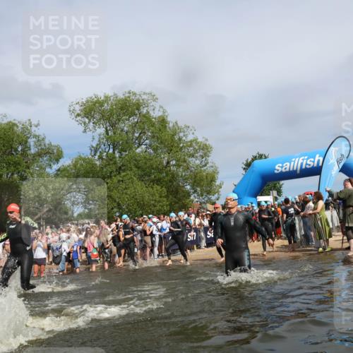 21.06.2026 - Viking Triathlon Michael Strokosch http://msf.ph/oto/9843176 21.06.2026 10:07:32 Schwimmen 24, 76, 107, 158, 253, 258, 306, 346, 403, 510, 540, 605, 624, 628, 659 meine-sportfotos.de