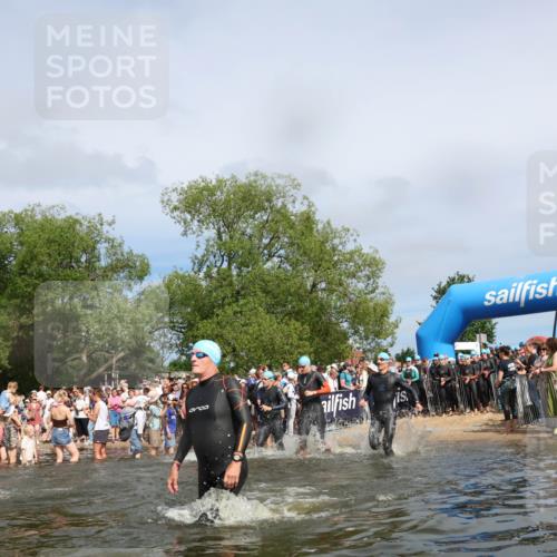 21.06.2026 - Viking Triathlon Michael Strokosch http://msf.ph/oto/9843220 21.06.2026 10:07:49 Schwimmen 36, 81, 97, 124, 217, 295, 298, 363, 374, 388, 413, 448, 494, 622, 630 meine-sportfotos.de