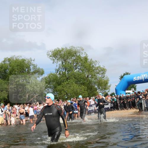 21.06.2026 - Viking Triathlon Michael Strokosch http://msf.ph/oto/9843221 21.06.2026 10:07:49 Schwimmen 36, 81, 97, 124, 217, 295, 298, 363, 374, 388, 413, 448, 494, 622, 630 meine-sportfotos.de