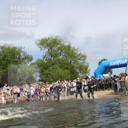 21.06.2026 - Viking Triathlon Michael Strokosch http://msf.ph/oto/9843229 21.06.2026 10:07:53 Schwimmen 36, 81, 97, 124, 217, 257, 295, 298, 363, 374, 388, 413, 448, 494, 622, 630 meine-sportfotos.de