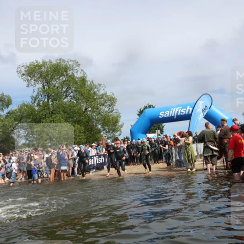 21.06.2026 - Viking Triathlon Michael Strokosch http://msf.ph/oto/9843251 21.06.2026 10:08:02 Schwimmen 57, 71, 178, 182, 217, 257, 295, 298, 388, 424, 427, 494, 534, 607, 635 meine-sportfotos.de