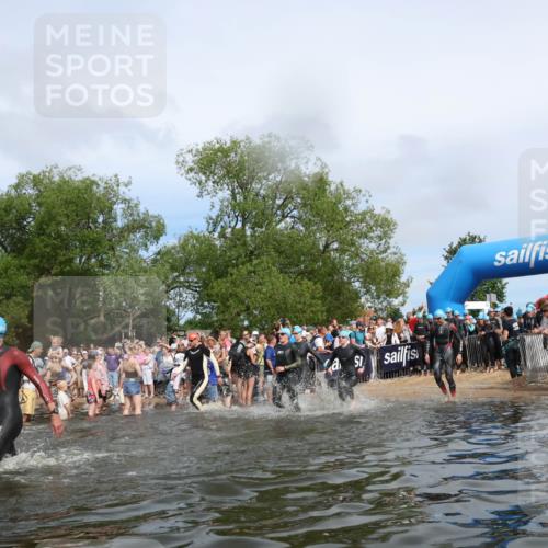 21.06.2026 - Viking Triathlon Michael Strokosch http://msf.ph/oto/9843314 21.06.2026 10:08:29 Schwimmen 48, 133, 168, 192, 222, 317, 354, 375, 376, 571, 613 meine-sportfotos.de