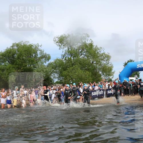 21.06.2026 - Viking Triathlon Michael Strokosch http://msf.ph/oto/9843316 21.06.2026 10:08:30 Schwimmen 48, 133, 168, 192, 207, 222, 254, 317, 322, 354, 375, 376, 571, 613, 629 meine-sportfotos.de