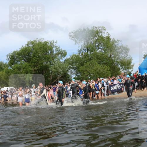 21.06.2026 - Viking Triathlon Michael Strokosch http://msf.ph/oto/9843319 21.06.2026 10:08:31 Schwimmen 48, 133, 168, 192, 207, 222, 254, 317, 322, 354, 375, 376, 571, 613, 629 meine-sportfotos.de