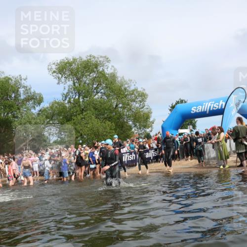 21.06.2026 - Viking Triathlon Michael Strokosch http://msf.ph/oto/9843324 21.06.2026 10:08:33 Schwimmen 48, 133, 168, 192, 207, 222, 254, 317, 322, 354, 375, 376, 571, 613, 629 meine-sportfotos.de
