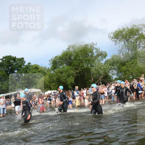 21.06.2026 - Viking Triathlon Michael Strokosch http://msf.ph/oto/9843347 21.06.2026 10:08:41 Schwimmen 75, 92, 105, 203, 207, 254, 322, 324, 365, 376, 409, 476, 549, 629, 661 meine-sportfotos.de