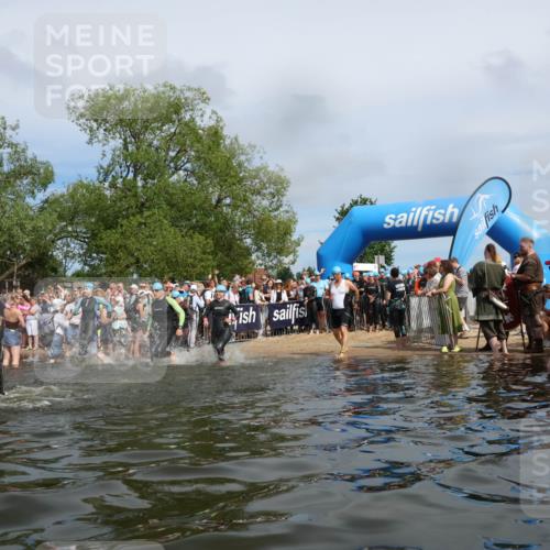 21.06.2026 - Viking Triathlon Michael Strokosch http://msf.ph/oto/9843364 21.06.2026 10:08:48 Schwimmen 75, 92, 105, 196, 203, 224, 272, 324, 365, 389, 409, 476, 549, 566, 661 meine-sportfotos.de