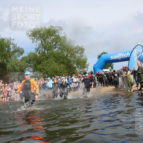 21.06.2026 - Viking Triathlon Michael Strokosch http://msf.ph/oto/9843388 21.06.2026 10:08:59 Schwimmen 40, 70, 77, 106, 139, 181, 237, 252, 344, 362, 509, 542, 566, 652 meine-sportfotos.de