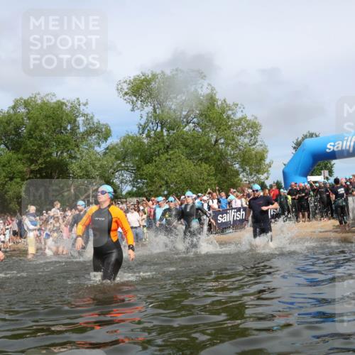 21.06.2026 - Viking Triathlon Michael Strokosch http://msf.ph/oto/9843389 21.06.2026 10:08:59 Schwimmen 40, 70, 77, 106, 139, 181, 237, 252, 344, 362, 509, 542, 566, 652 meine-sportfotos.de