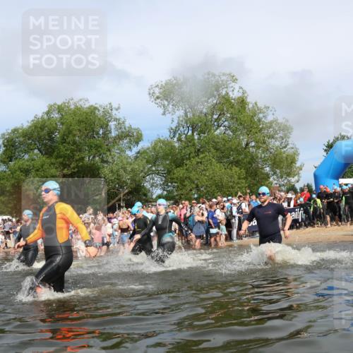 21.06.2026 - Viking Triathlon Michael Strokosch http://msf.ph/oto/9843392 21.06.2026 10:09:00 Schwimmen 40, 70, 77, 106, 139, 181, 237, 252, 344, 362, 509, 542, 631, 652 meine-sportfotos.de