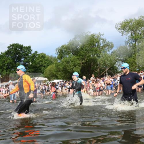 21.06.2026 - Viking Triathlon Michael Strokosch http://msf.ph/oto/9843396 21.06.2026 10:09:01 Schwimmen 40, 70, 77, 106, 139, 181, 237, 252, 344, 362, 509, 542, 631, 652 meine-sportfotos.de