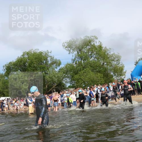 21.06.2026 - Viking Triathlon Michael Strokosch http://msf.ph/oto/9843417 21.06.2026 10:09:09 Schwimmen 70, 77, 127, 155, 347, 385, 431, 502, 529, 542, 631, 639, 652, 670 meine-sportfotos.de