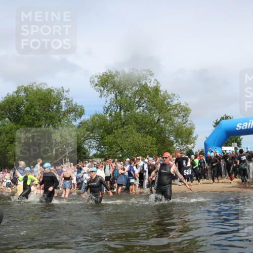 21.06.2026 - Viking Triathlon Michael Strokosch http://msf.ph/oto/9843420 21.06.2026 10:09:11 Schwimmen 70, 77, 127, 155, 347, 385, 431, 502, 504, 529, 542, 631, 639, 652, 670 meine-sportfotos.de
