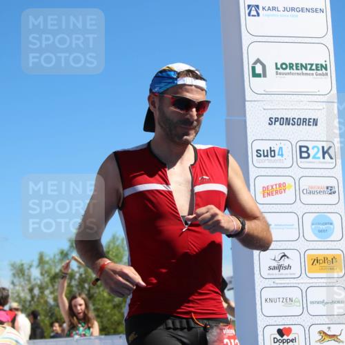 21.06.2026 - Viking Triathlon Markus Tischler http://msf.ph/oto/9843483 21.06.2026 15:35:34 Ziel 153, 312 meine-sportfotos.de