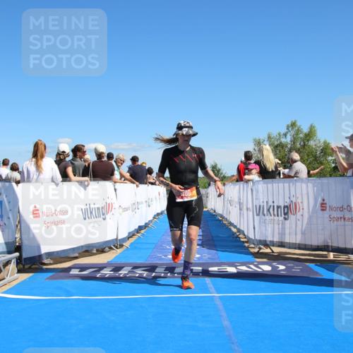 21.06.2026 - Viking Triathlon Markus Tischler http://msf.ph/oto/9843658 21.06.2026 15:40:34 Ziel 395, 400 meine-sportfotos.de