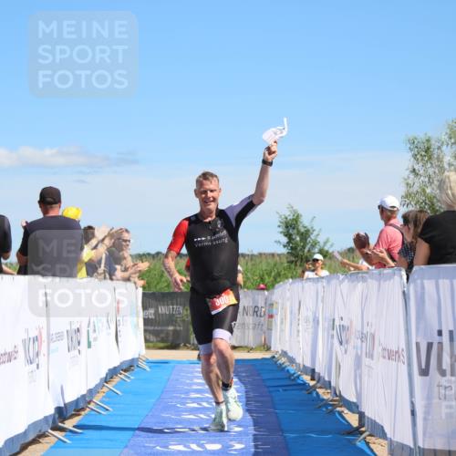 21.06.2026 - Viking Triathlon Markus Tischler http://msf.ph/oto/9843725 21.06.2026 15:42:35 Ziel 300, 341 meine-sportfotos.de