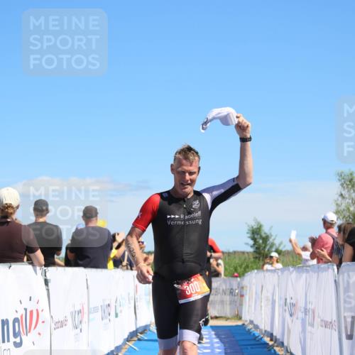 21.06.2026 - Viking Triathlon Markus Tischler http://msf.ph/oto/9843729 21.06.2026 15:42:37 Ziel 300, 341 meine-sportfotos.de