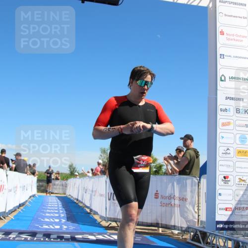 21.06.2026 - Viking Triathlon Markus Tischler http://msf.ph/oto/9843737 21.06.2026 15:42:42 Ziel 300, 341 meine-sportfotos.de