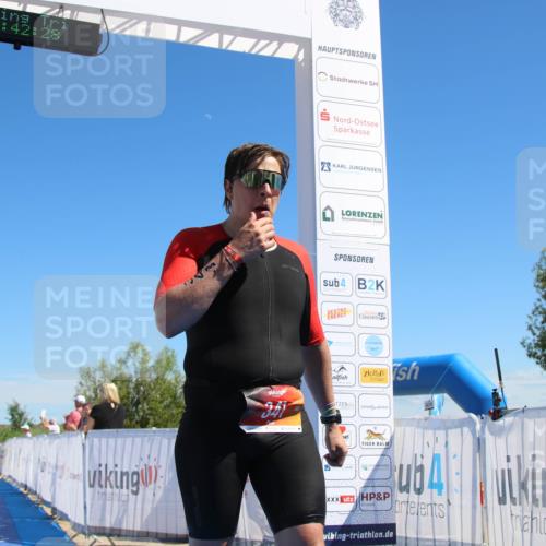21.06.2026 - Viking Triathlon Markus Tischler http://msf.ph/oto/9843738 21.06.2026 15:42:42 Ziel 300, 341 meine-sportfotos.de