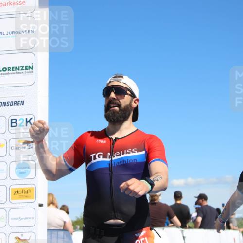21.06.2026 - Viking Triathlon Markus Tischler http://msf.ph/oto/9843828 21.06.2026 15:45:08 Ziel 251, 358 meine-sportfotos.de