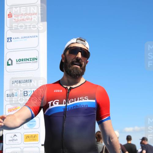 21.06.2026 - Viking Triathlon Markus Tischler http://msf.ph/oto/9843830 21.06.2026 15:45:09 Ziel 251, 358 meine-sportfotos.de