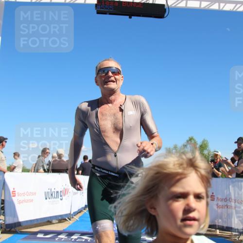 21.06.2026 - Viking Triathlon Markus Tischler http://msf.ph/oto/9843881 21.06.2026 15:46:21 Ziel 60, 105, 116, 382 meine-sportfotos.de