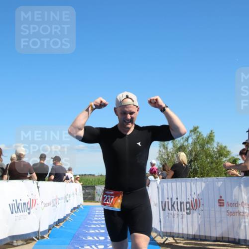 21.06.2026 - Viking Triathlon Markus Tischler http://msf.ph/oto/9843958 21.06.2026 15:48:11 Ziel 237 meine-sportfotos.de