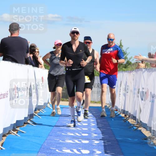 21.06.2026 - Viking Triathlon Markus Tischler http://msf.ph/oto/9843979 21.06.2026 15:48:37 Ziel 106, 350, 616 meine-sportfotos.de
