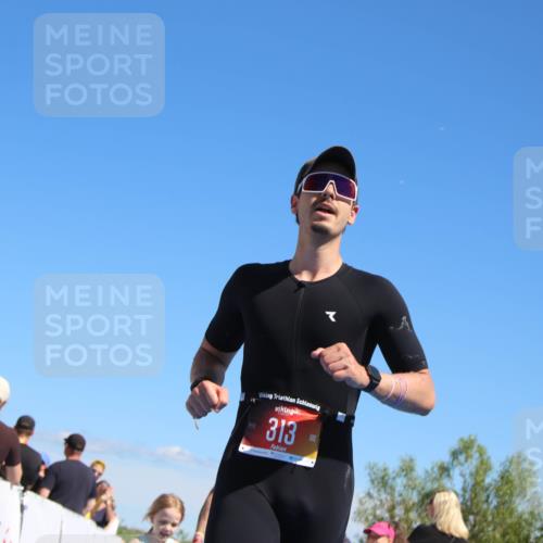 21.06.2026 - Viking Triathlon Markus Tischler http://msf.ph/oto/9844056 21.06.2026 15:50:21 Ziel 61, 313 meine-sportfotos.de