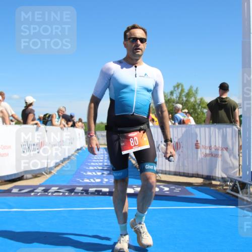 21.06.2026 - Viking Triathlon Markus Tischler http://msf.ph/oto/9844576 21.06.2026 15:31:10 Ziel 80 meine-sportfotos.de