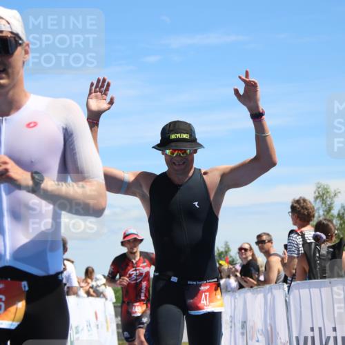 21.06.2026 - Viking Triathlon Markus Tischler http://msf.ph/oto/9845335 21.06.2026 14:37:45 Ziel 47, 426, 449 meine-sportfotos.de